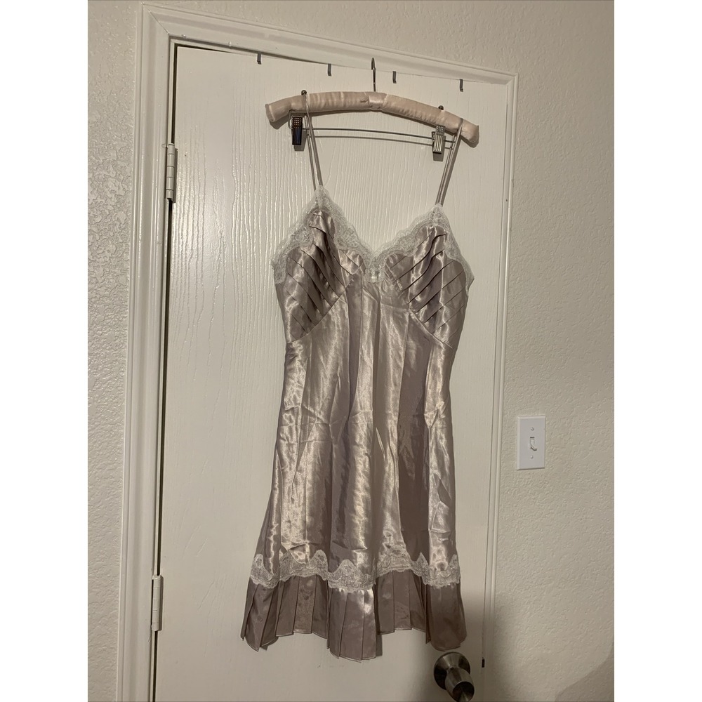 Sedu Vintage Sexy Babydoll Night Gown Medium Beige Satin Feel 100% Polyester NEW